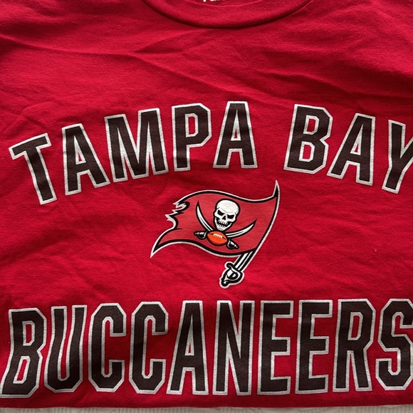NFL Tampa Bay Buccaneers UNISEX Victory Arch Shirt🏈XL - Picture 6 of 8
